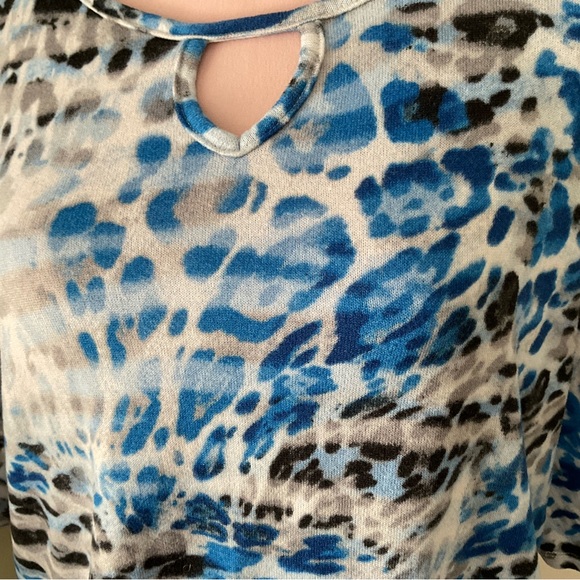 CLASSIC EDITIONS, WOMEN ABSTRACT ANIMAL PRINT, SIZE: L/G - Picture 3 of 10